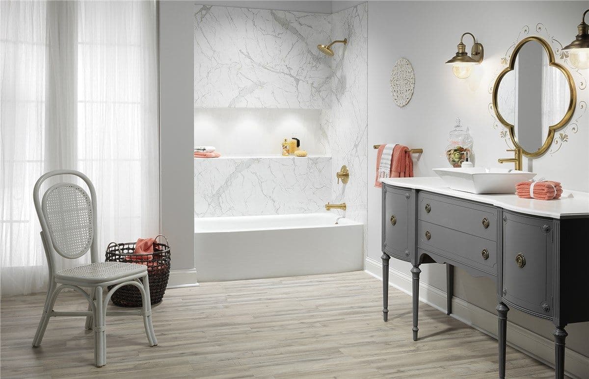 Beautiful bathtub with shelf